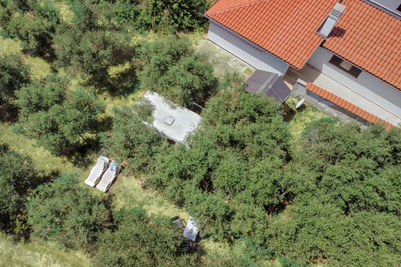 PUY Jacuzi Cottage In The Olive Grove מראה חיצוני תמונה